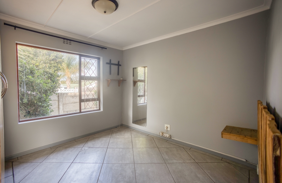 3 Bedroom Property for Sale in Nahoon Valley Park Eastern Cape